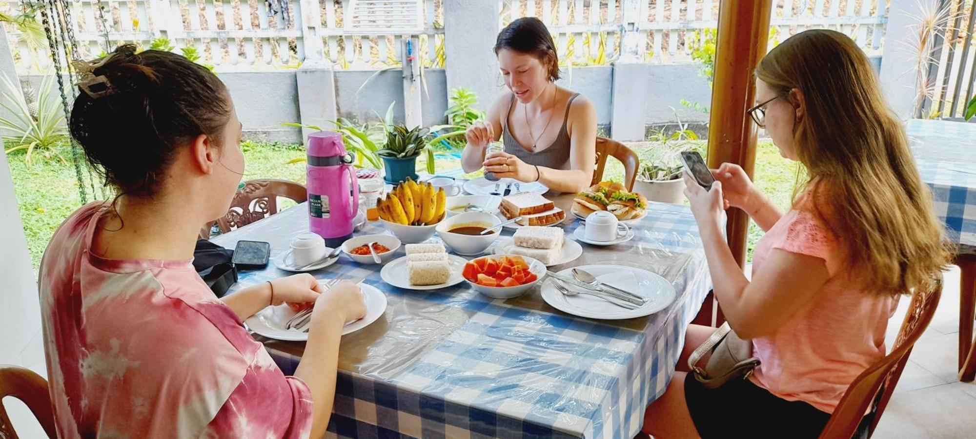 Le Meridien Bnb For Foreign Travelers Negombo Kültér fotó